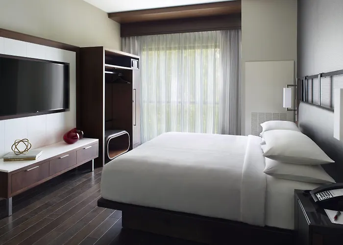 Hotel Marriott Osu 4*