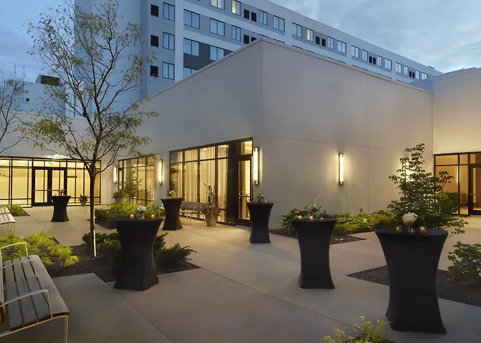 Hotel Marriott Osu 4*